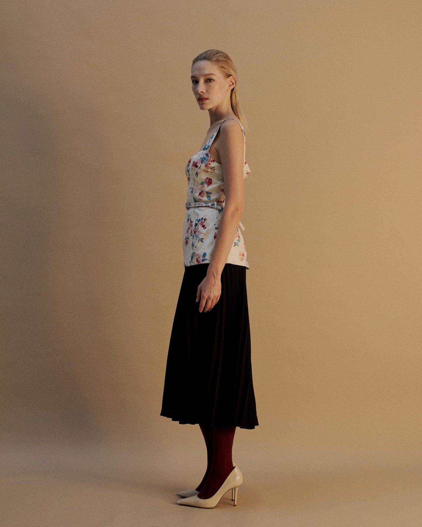 The Trixi Midi Dress in the Floral Nostalgia Print