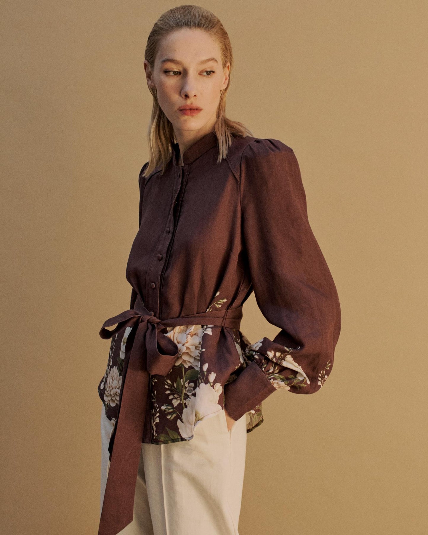 The Roxie Shirt in the Botanical Beauty Print