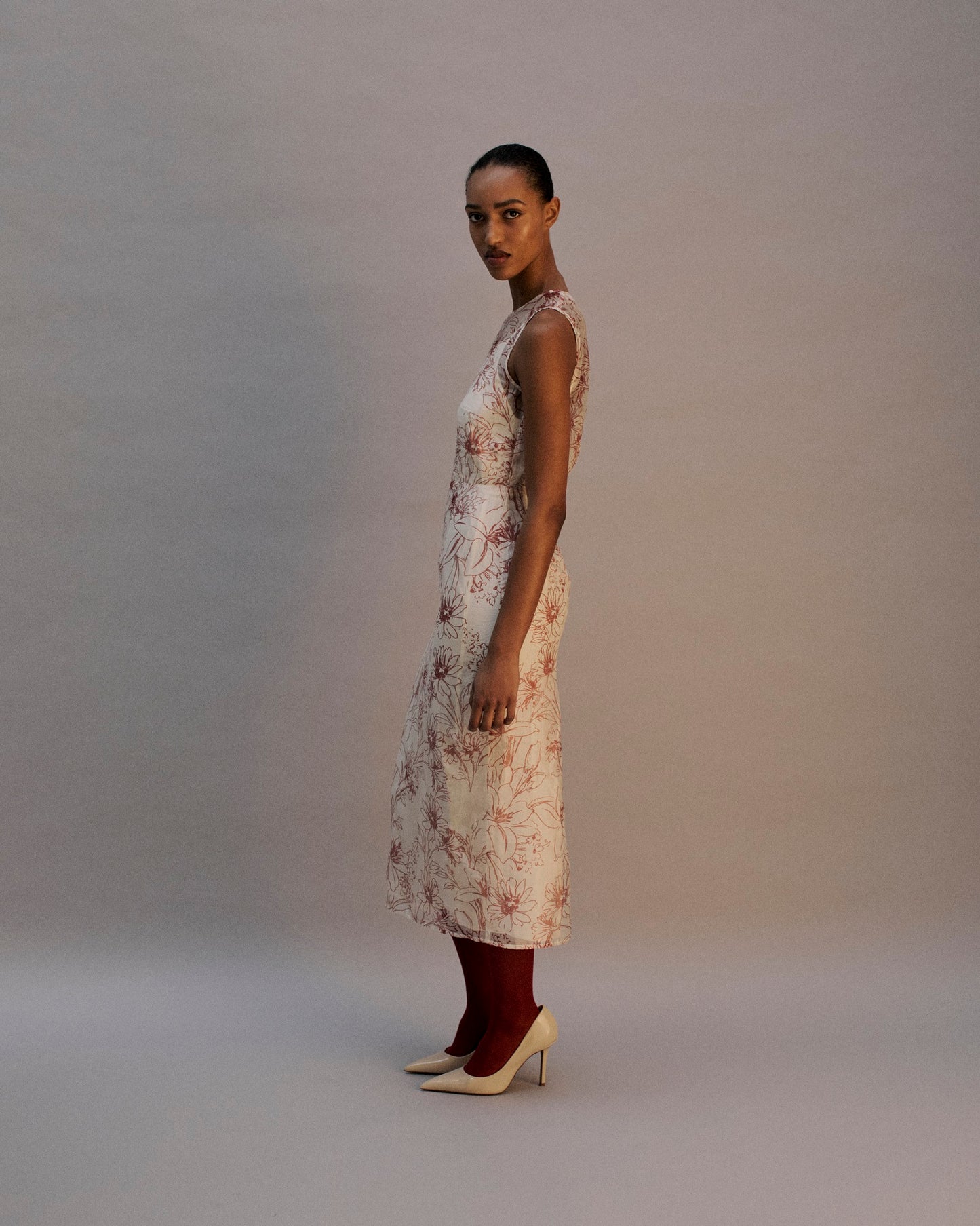 The Zuki Midi Dress in the Artist Bouquet Print