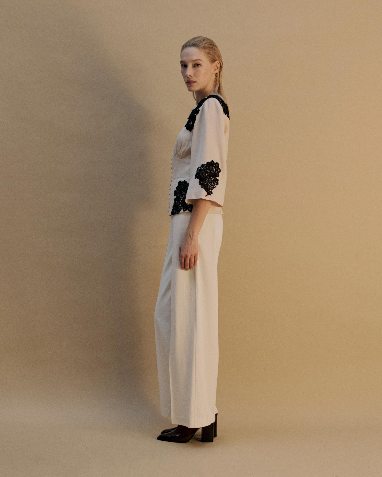 The Marnie Top in Canvas with Black Lace